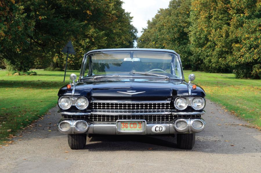  Cadillac Series 60 Special Sedan 1959 года  (фото 6 из 9)